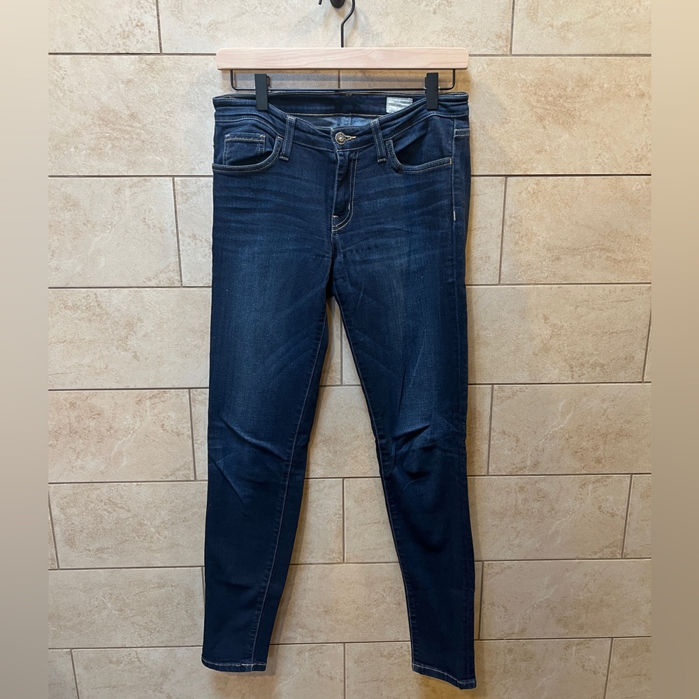 Bridge by Gly Women’s Skinny Jeans. Size 27. Style # BG5135R No holes or rips.